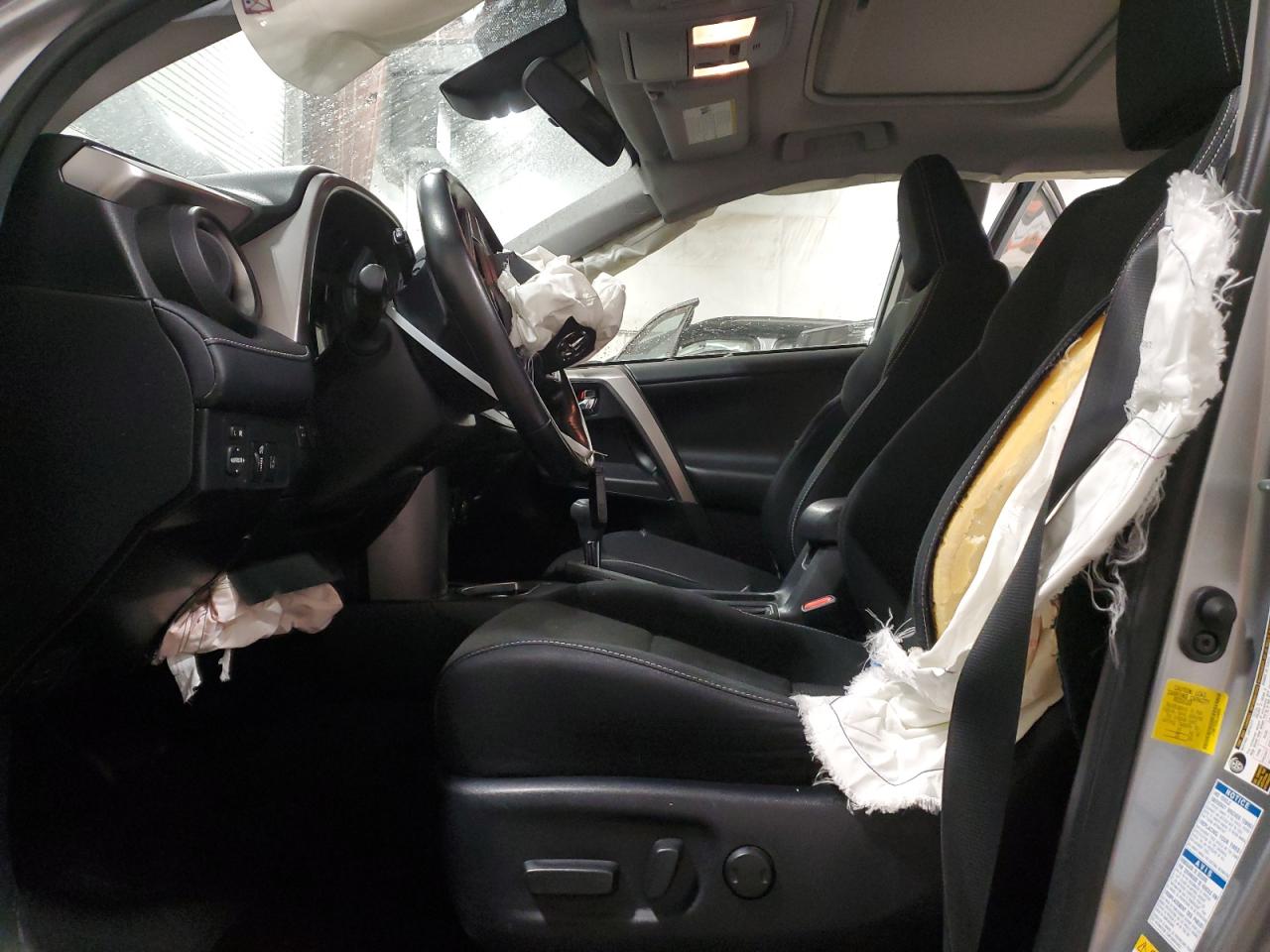 2018 Toyota RAV 4 - Image 7
