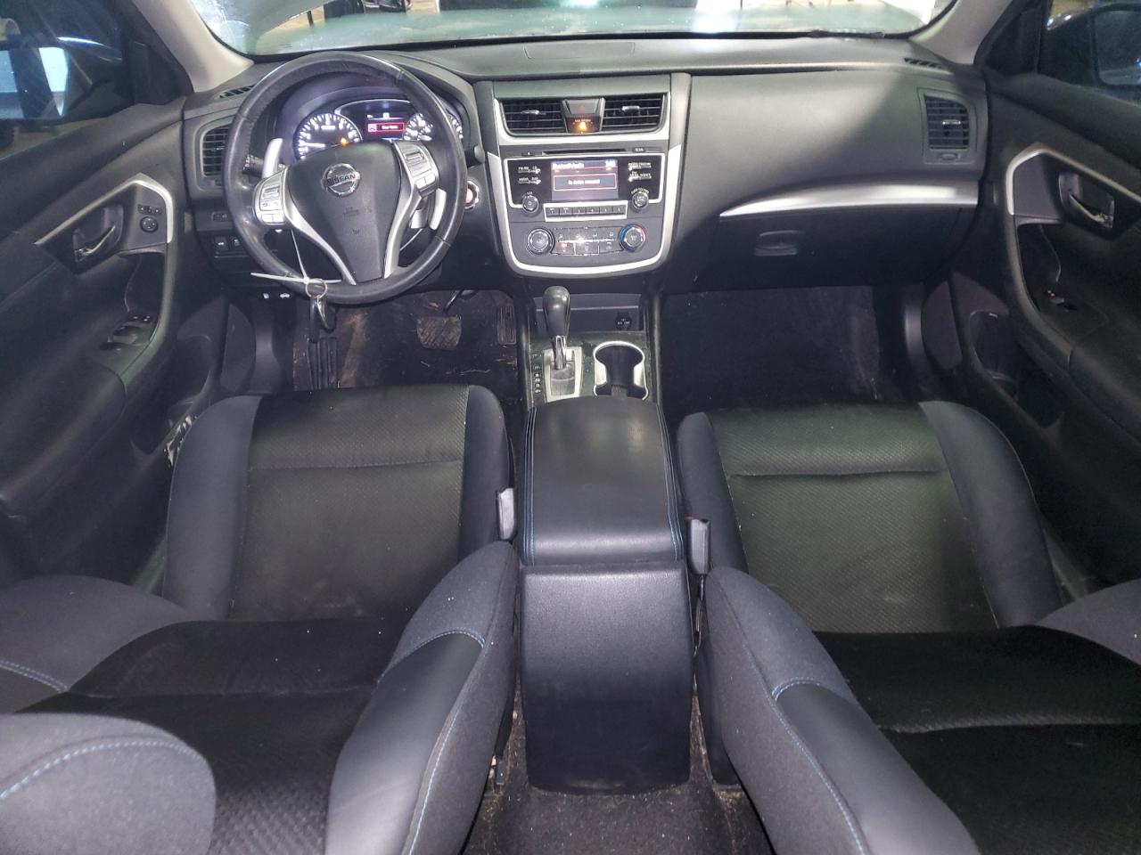 2017 Nissan Altima - Image 8