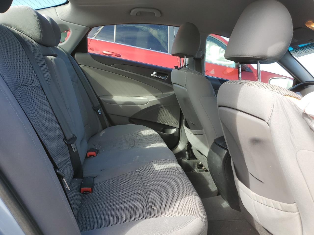 2013 Hyundai Sonata - Image 10