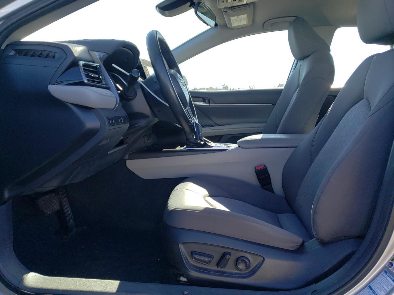 2022 Toyota Camry - Image 7
