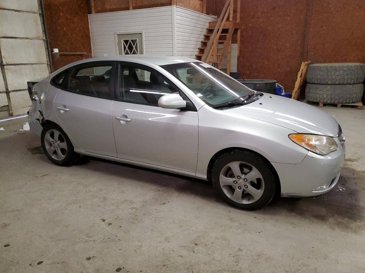 2010 Hyundai Elantra - Image 4