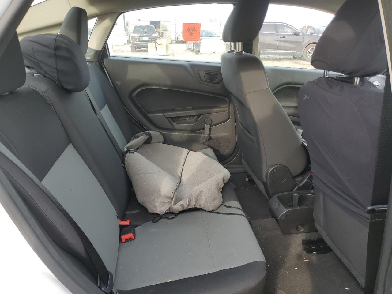 2015 Ford Fiesta S VIN: 3FADP4AJ5FM171592 Lot: 87724535