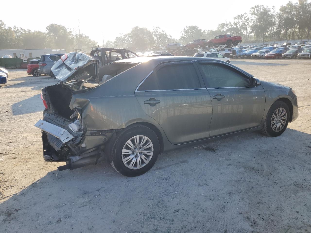 2014 Toyota Camry - Image 3