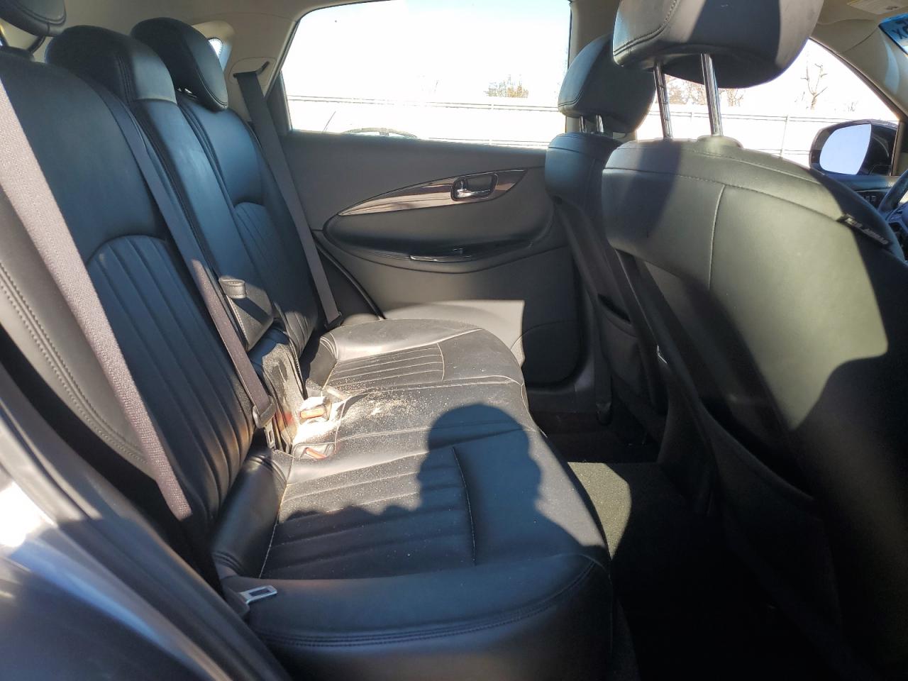 2017 Infiniti QX50 - Image 11