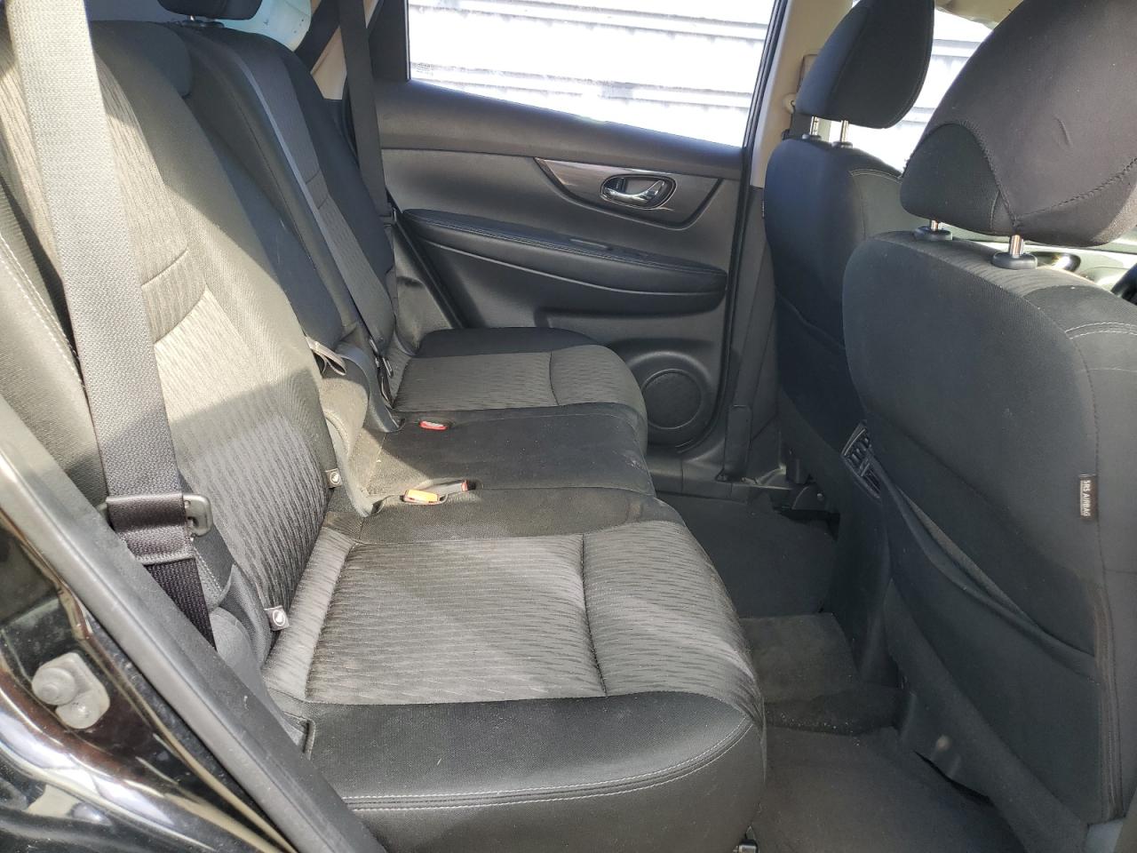 2017 Nissan Rogue S VIN: KNMAT2MT0HP581093 Lot: 43309185