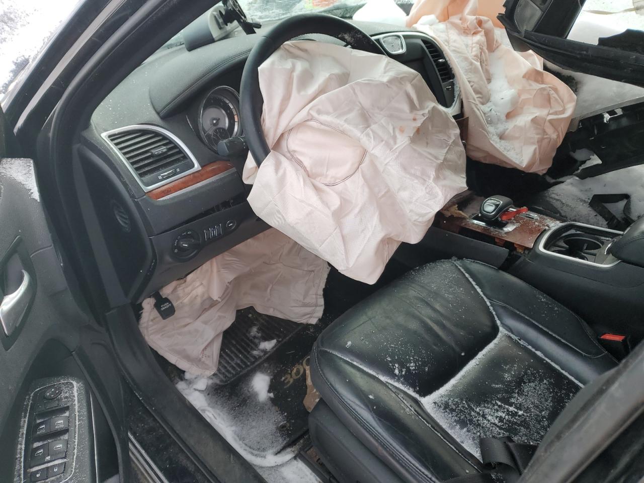 2014 Chrysler 300 - Image 8