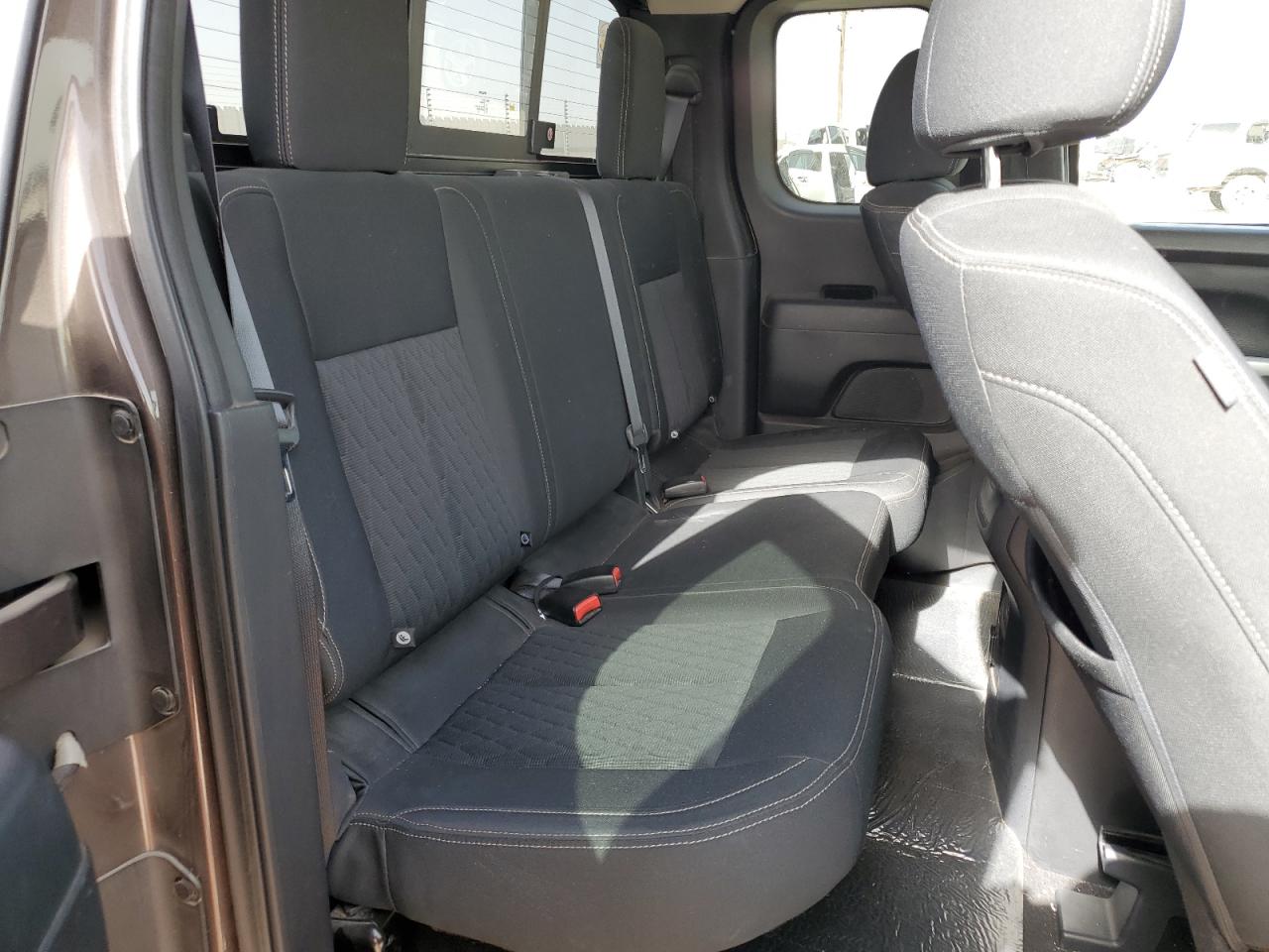 2018 Nissan Titan - Image 10