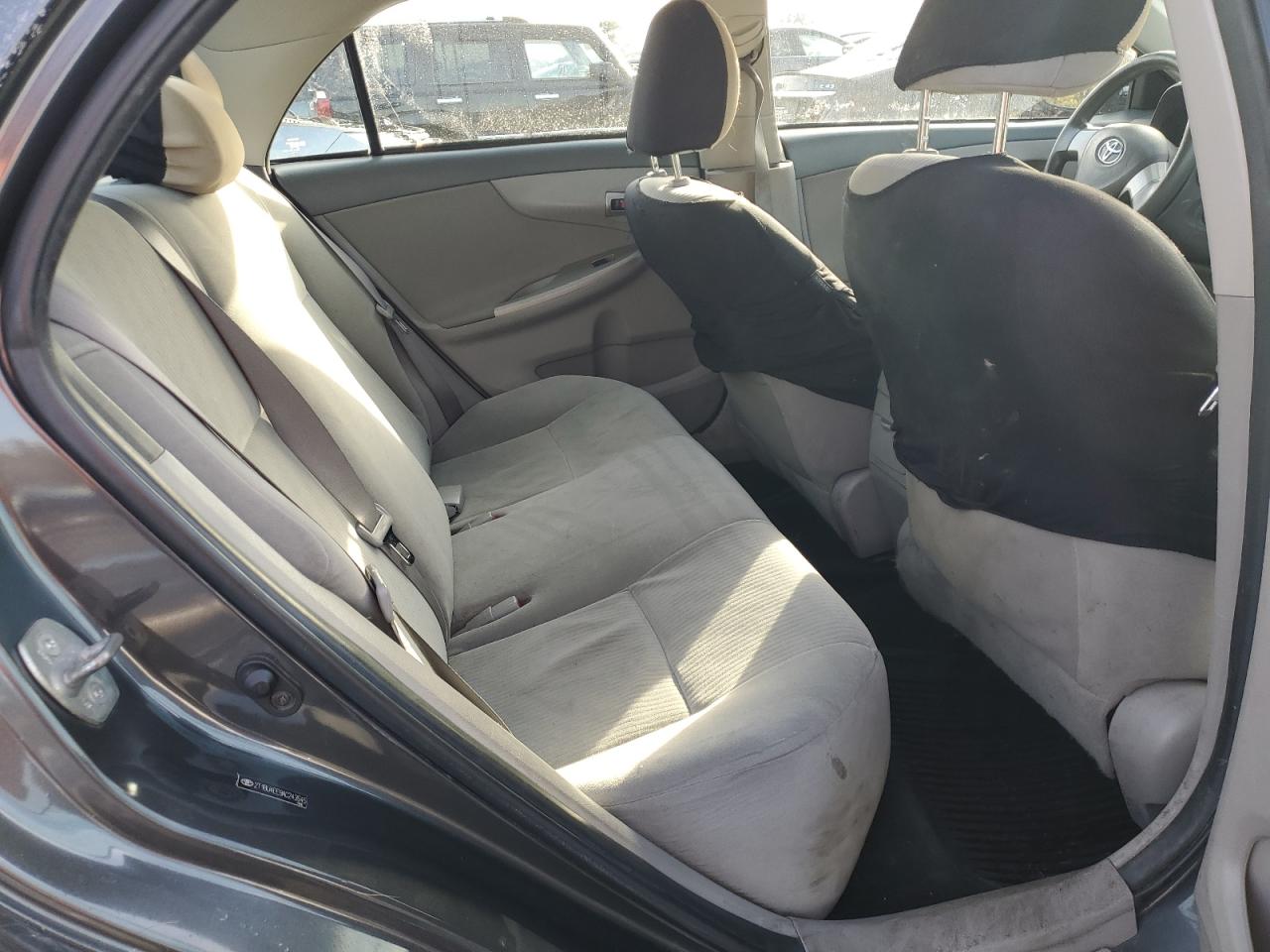 2010 Toyota Corolla - Image 10
