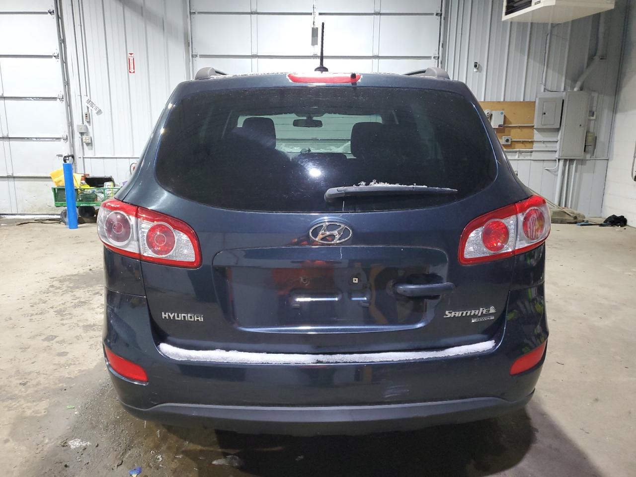 2011 Hyundai Santa Fe - Image 6