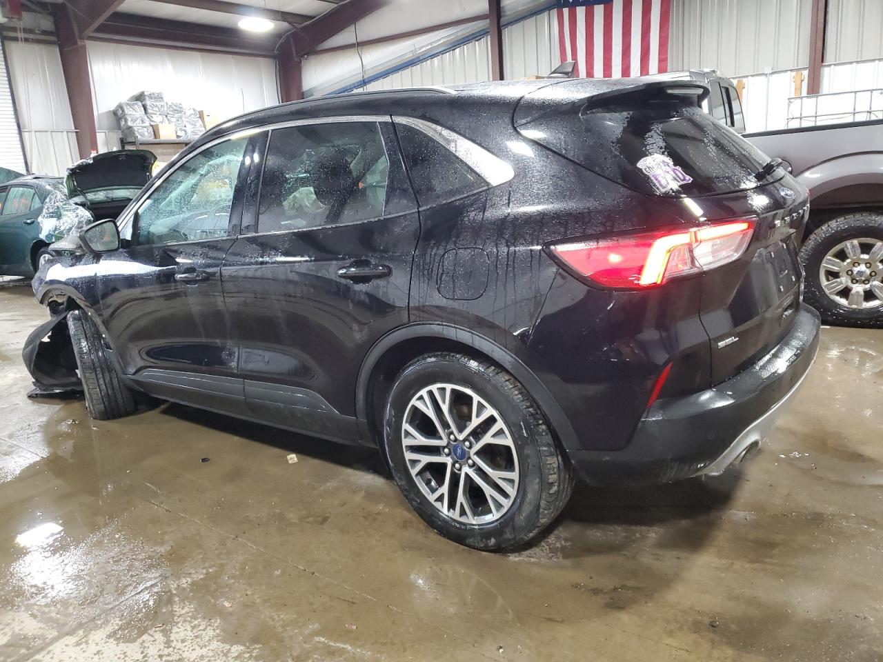 2020 Ford Escape - Image 2