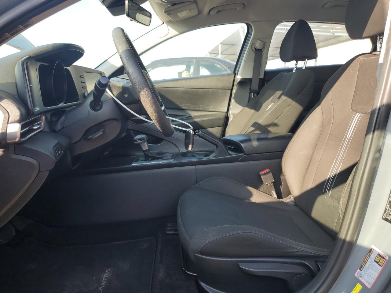 2021 Hyundai Elantra - Image 7