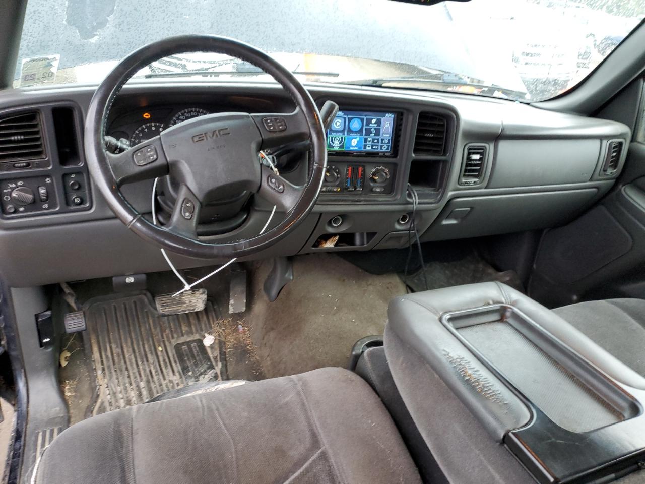 2007 GMC Sierra - Image 8