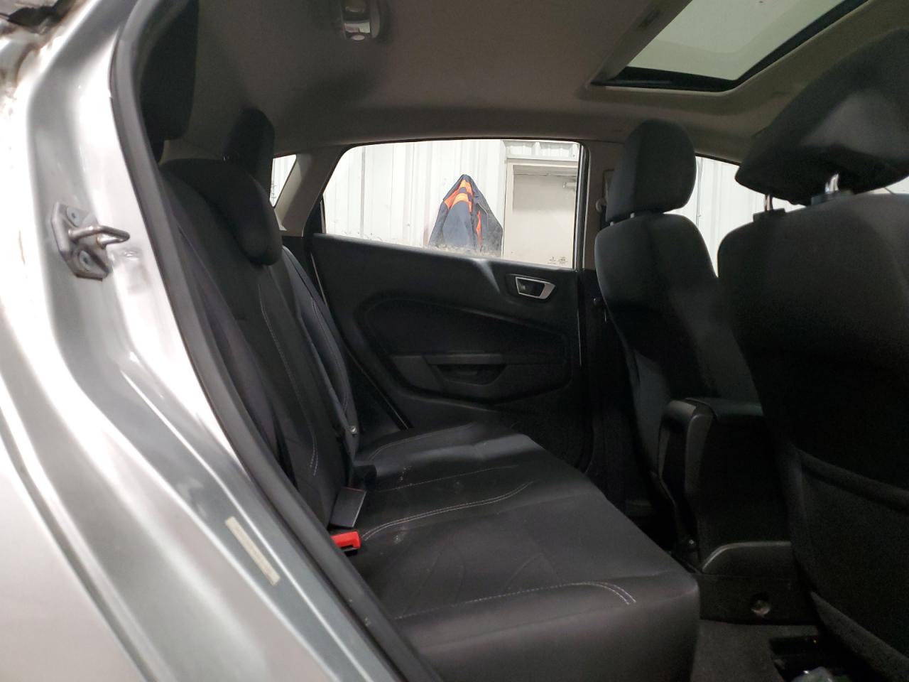2014 Ford Fiesta - Image 10