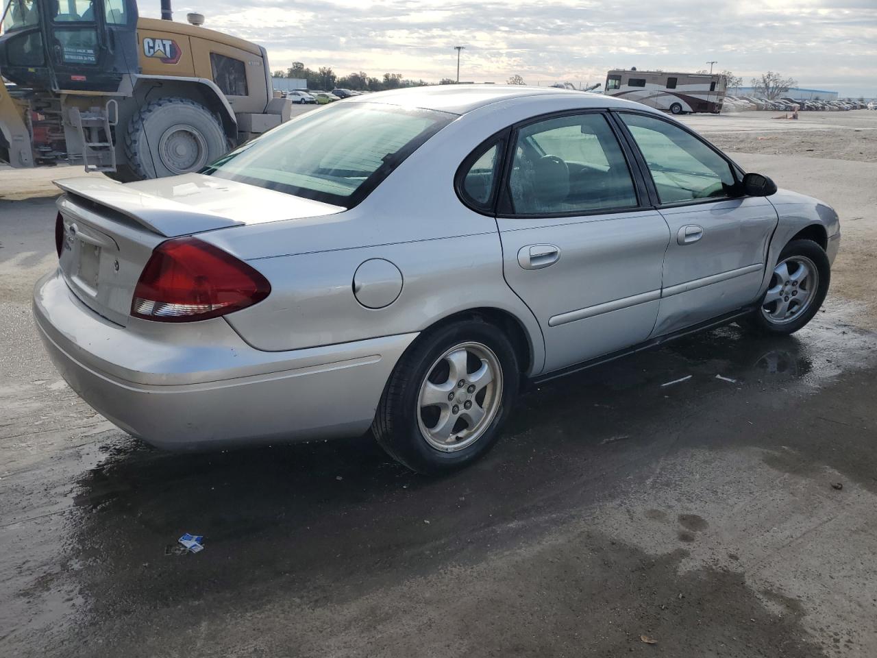 2006 Ford Taurus - Image 3