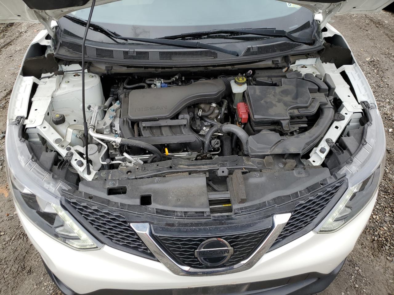 2018 Nissan Rogue - Image 12