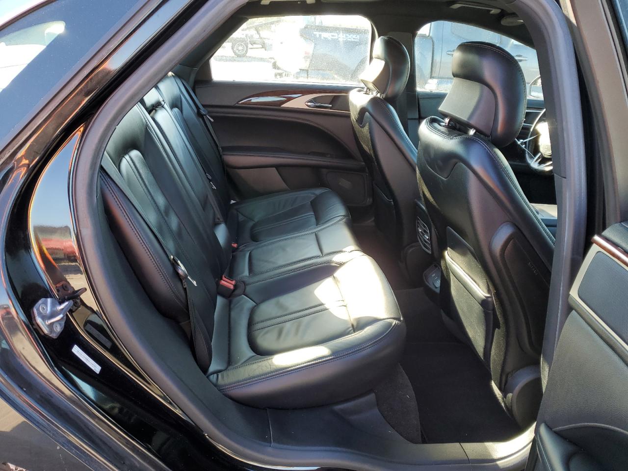 2017 Lincoln MKZ - Image 10