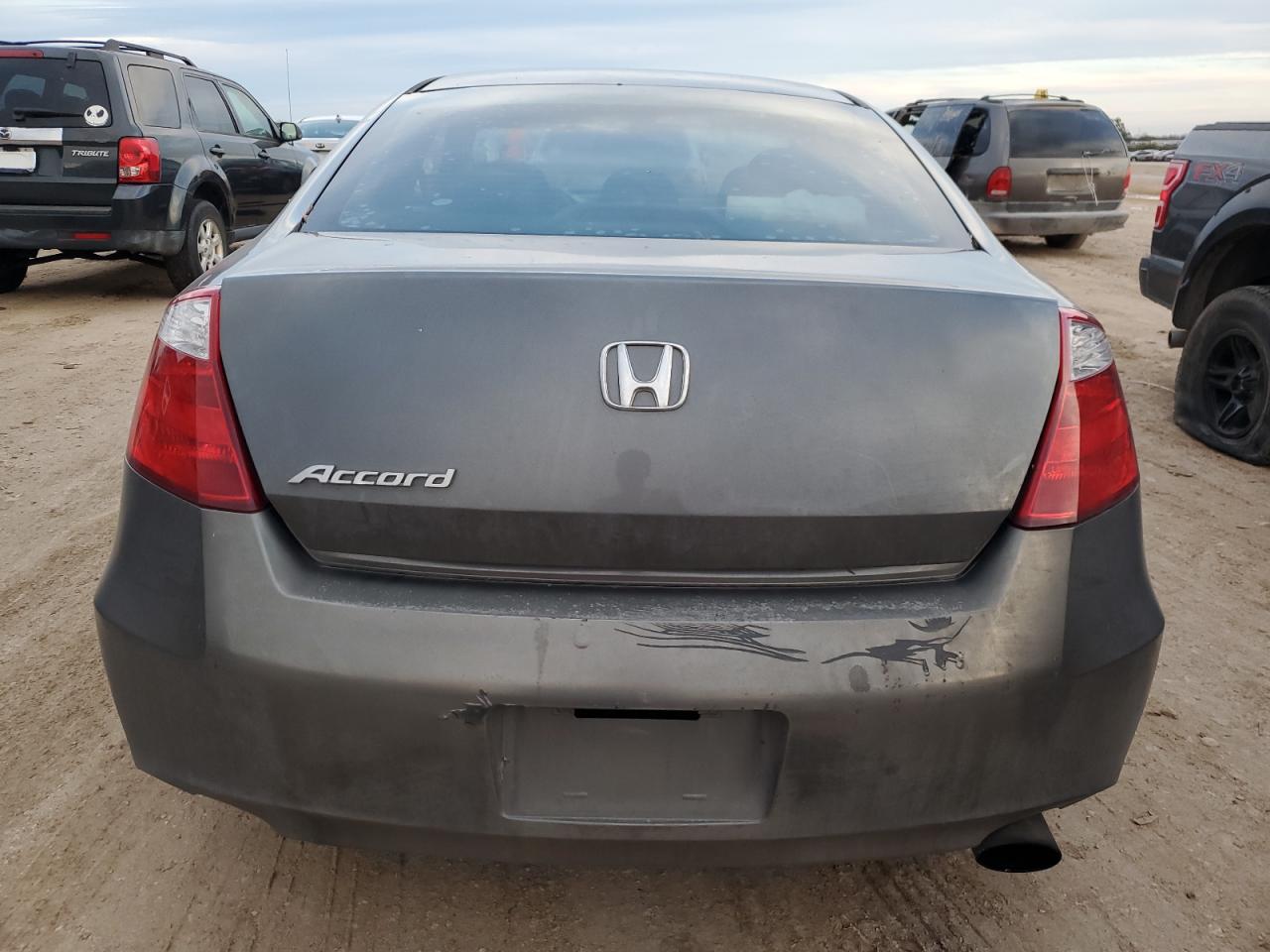 2010 Honda Accord - Image 6