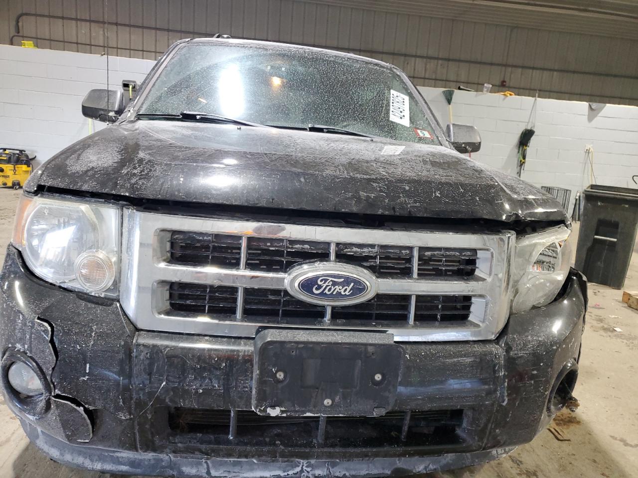 2011 Ford Escape - Image 5