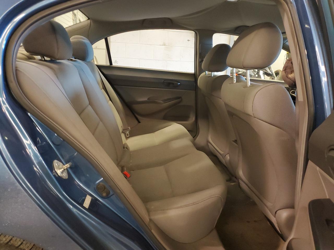 2011 Honda Civic - Image 10