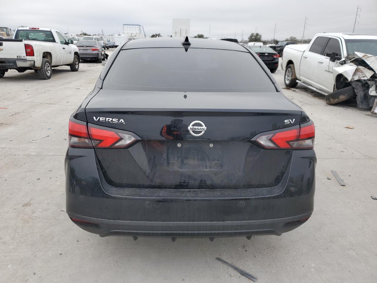 3N1CN8EV5ML876107 NISSAN VERSA 2021
