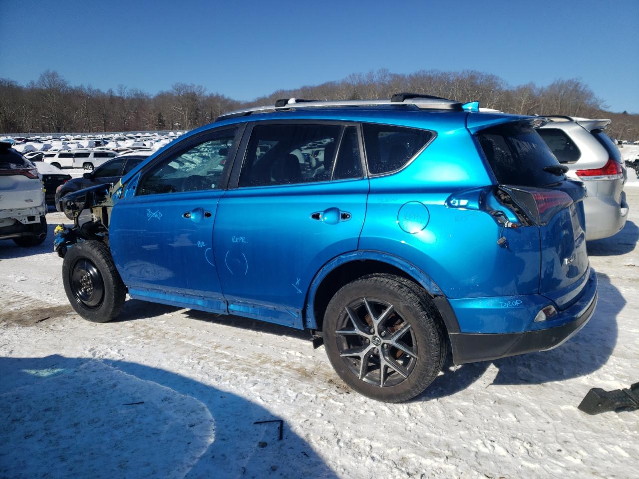 2016 Toyota RAV 4 - Image 2