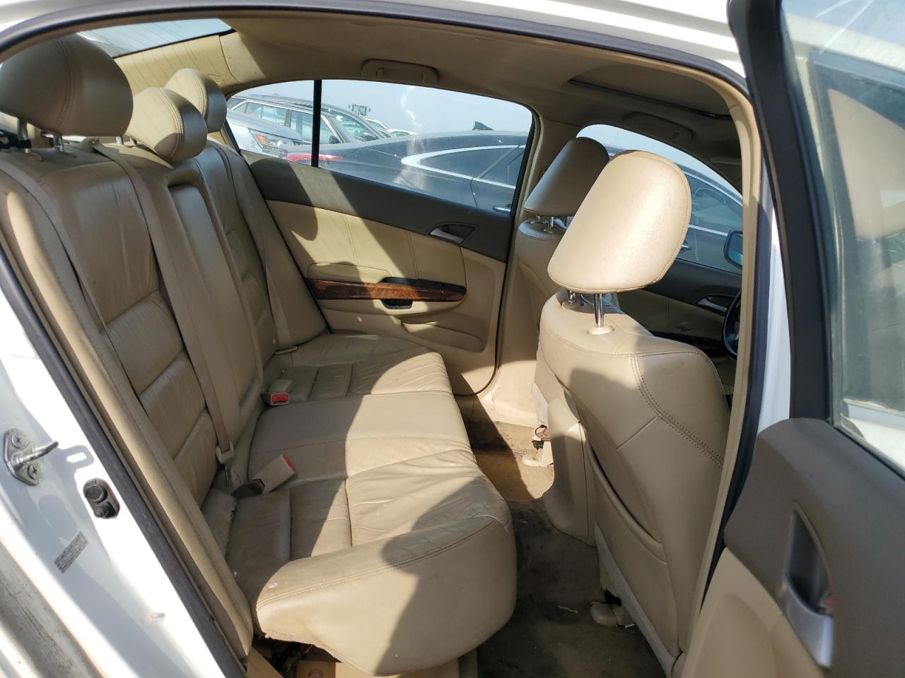 2009 Honda Accord - Image 10