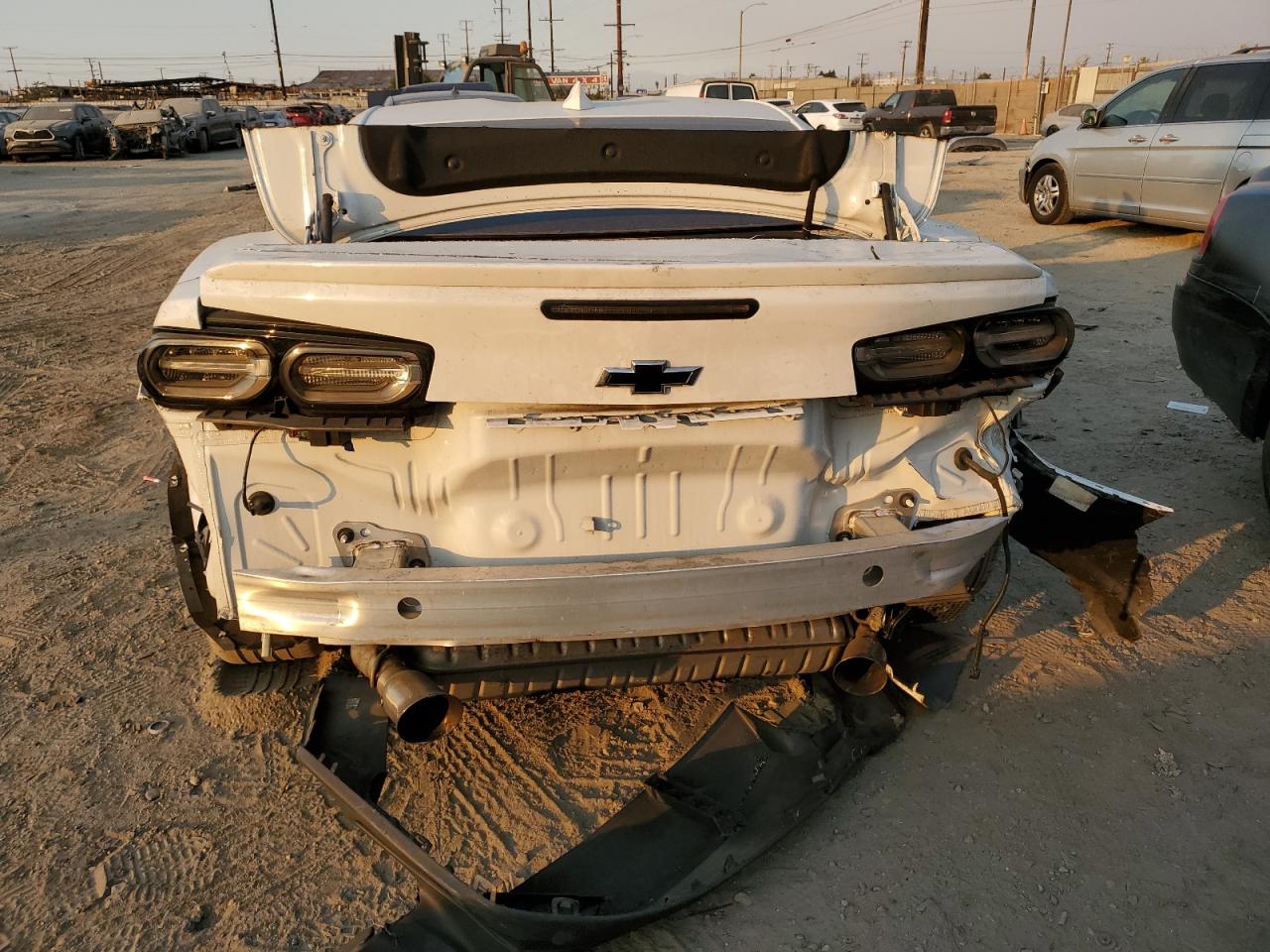 2021 Chevrolet Camaro - Image 6