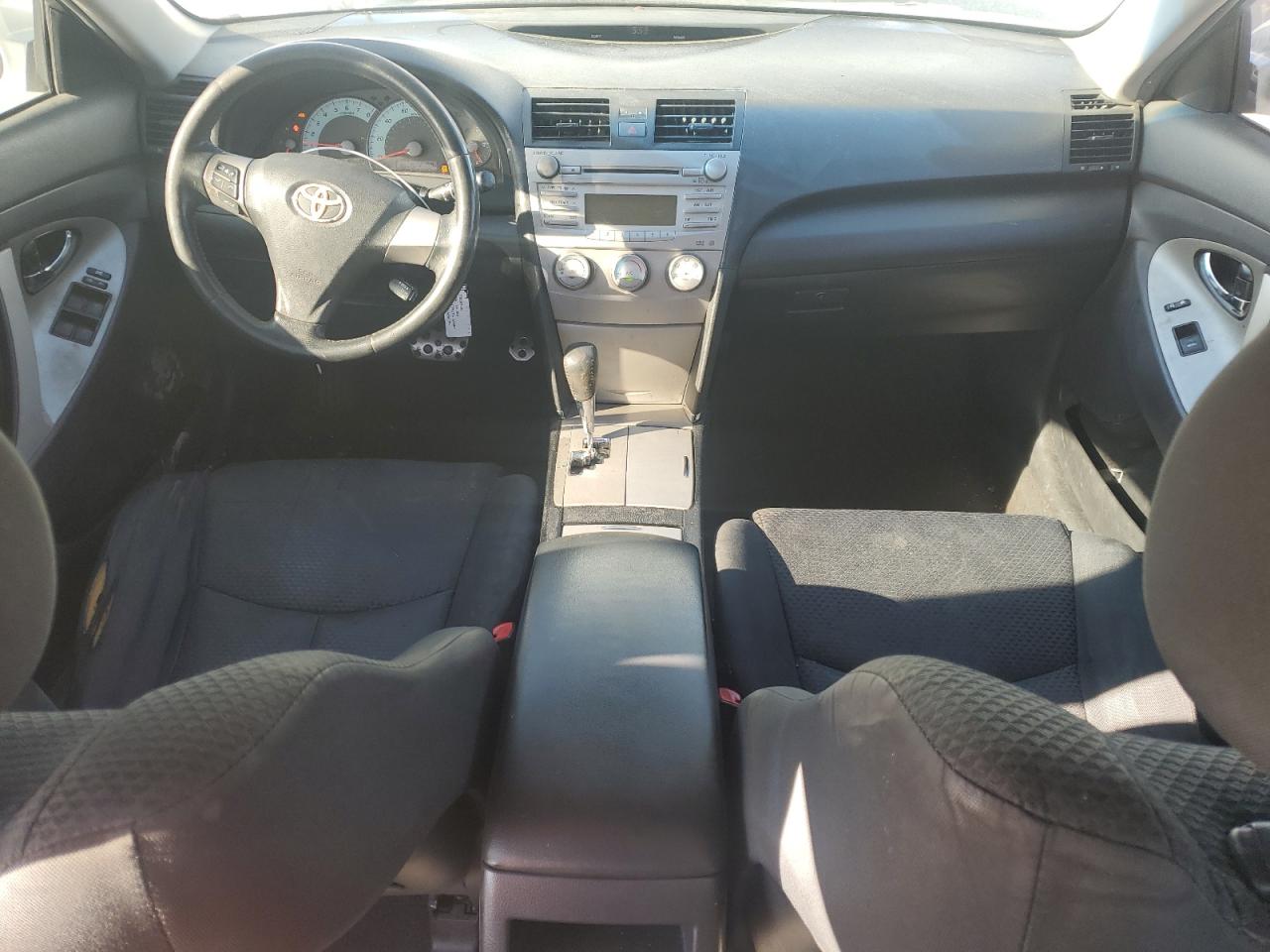 2011 Toyota Camry - Image 8