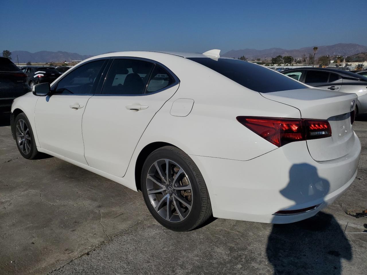 2016 Acura TLX - Image 2