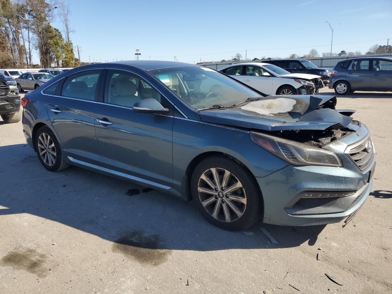 2017 Hyundai Sonata - Image 4