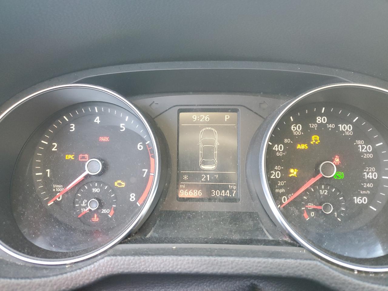 2017 Volkswagen Passat - Image 9