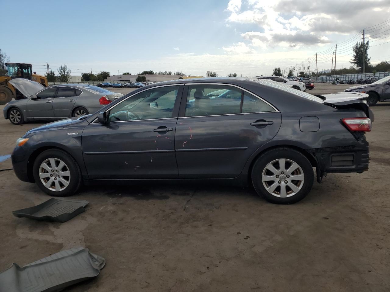 2007 Toyota Camry - Image 2