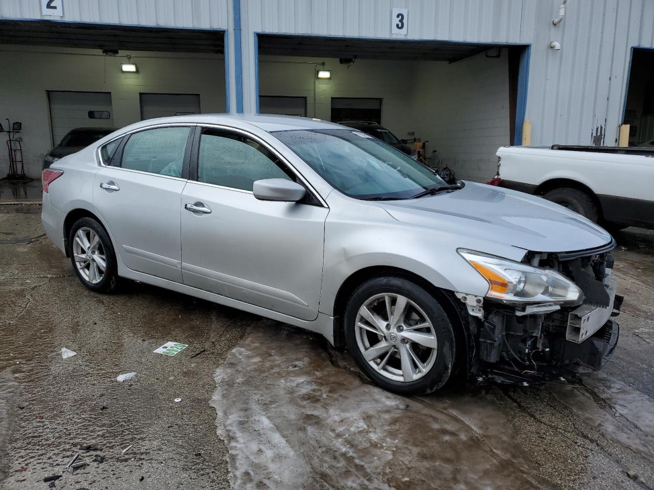 2015 Nissan Altima - Image 4