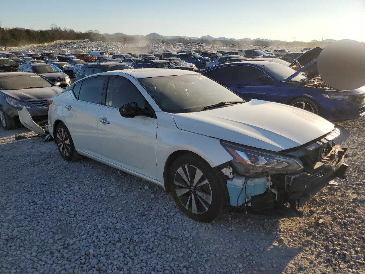 2019 Nissan Altima - Image 4