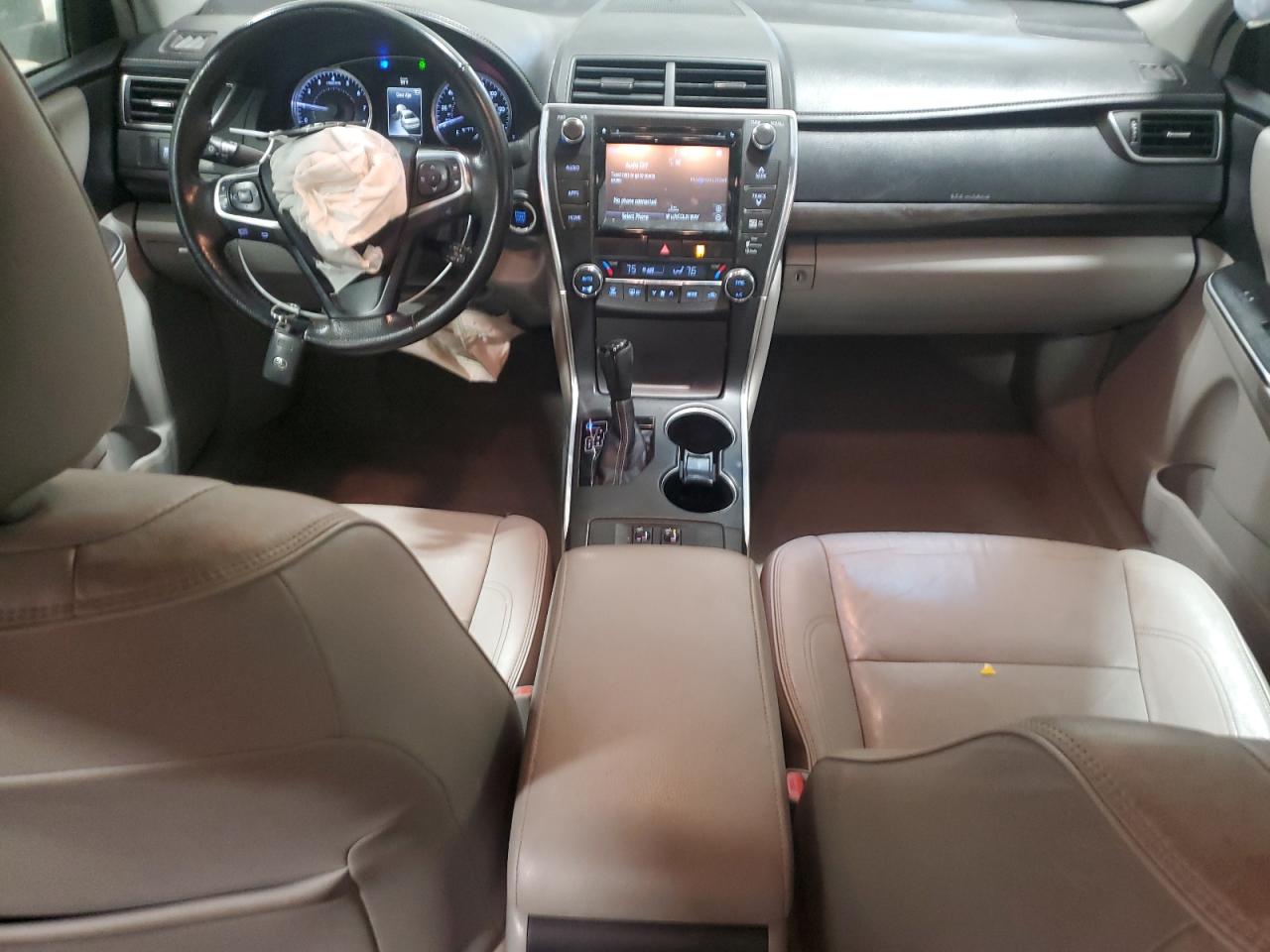 2015 Toyota Camry - Image 8