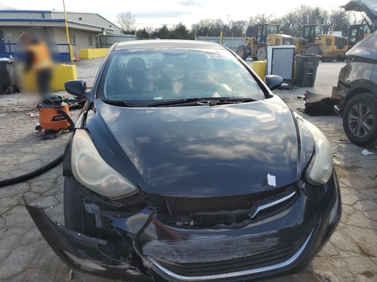 HYUNDAI ELANTRA 2012 VIN 5NPDH4AE6CH138371 фото 5