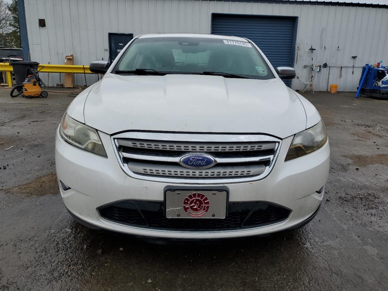 2012 Ford Taurus - Image 5