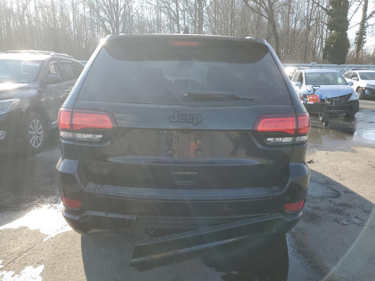2018 Jeep Grand Cherokee - Image 6