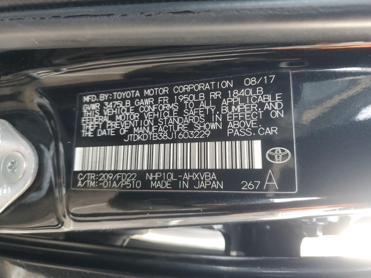2018 Toyota Prius - Image 14