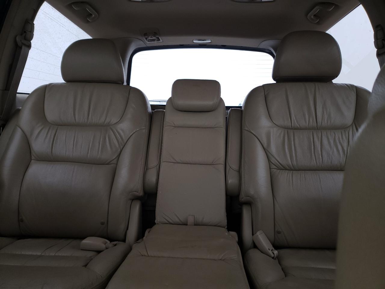2005 Honda Odyssey - Image 10