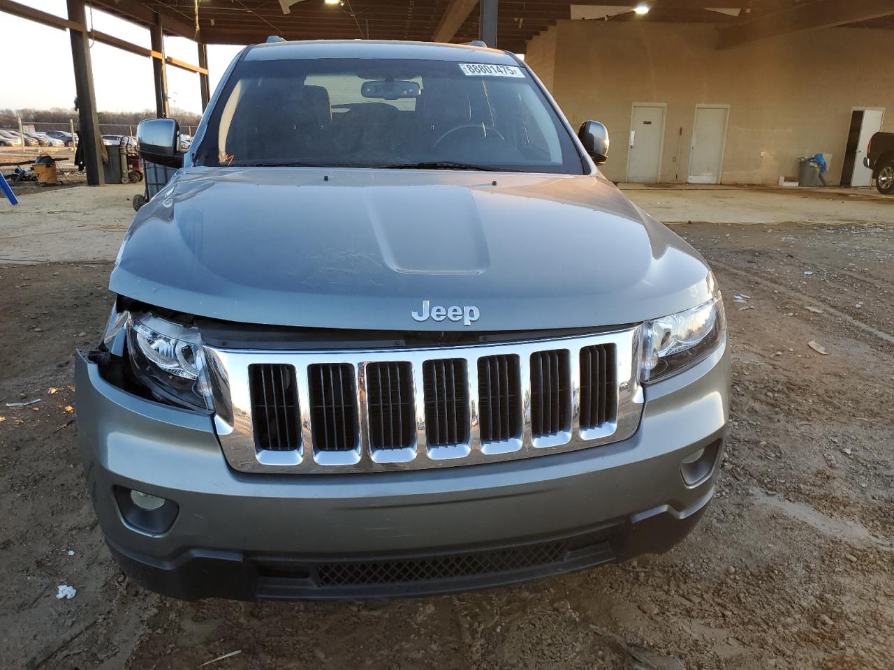 2012 Jeep Grand Cherokee - Image 5