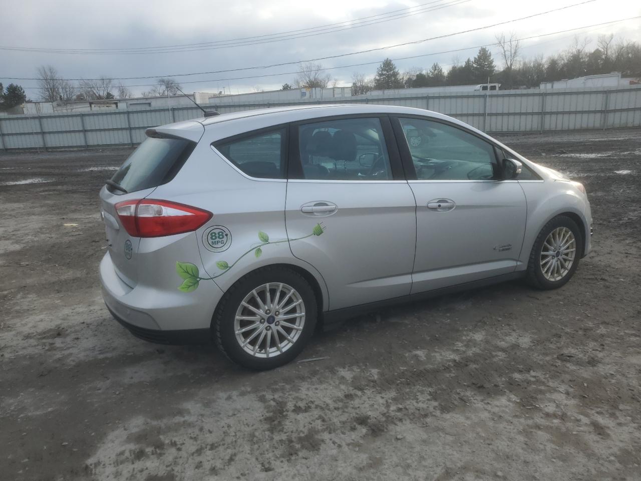 VIN 1FADP5CU7GL112768 2016 FORD CMAX no.3