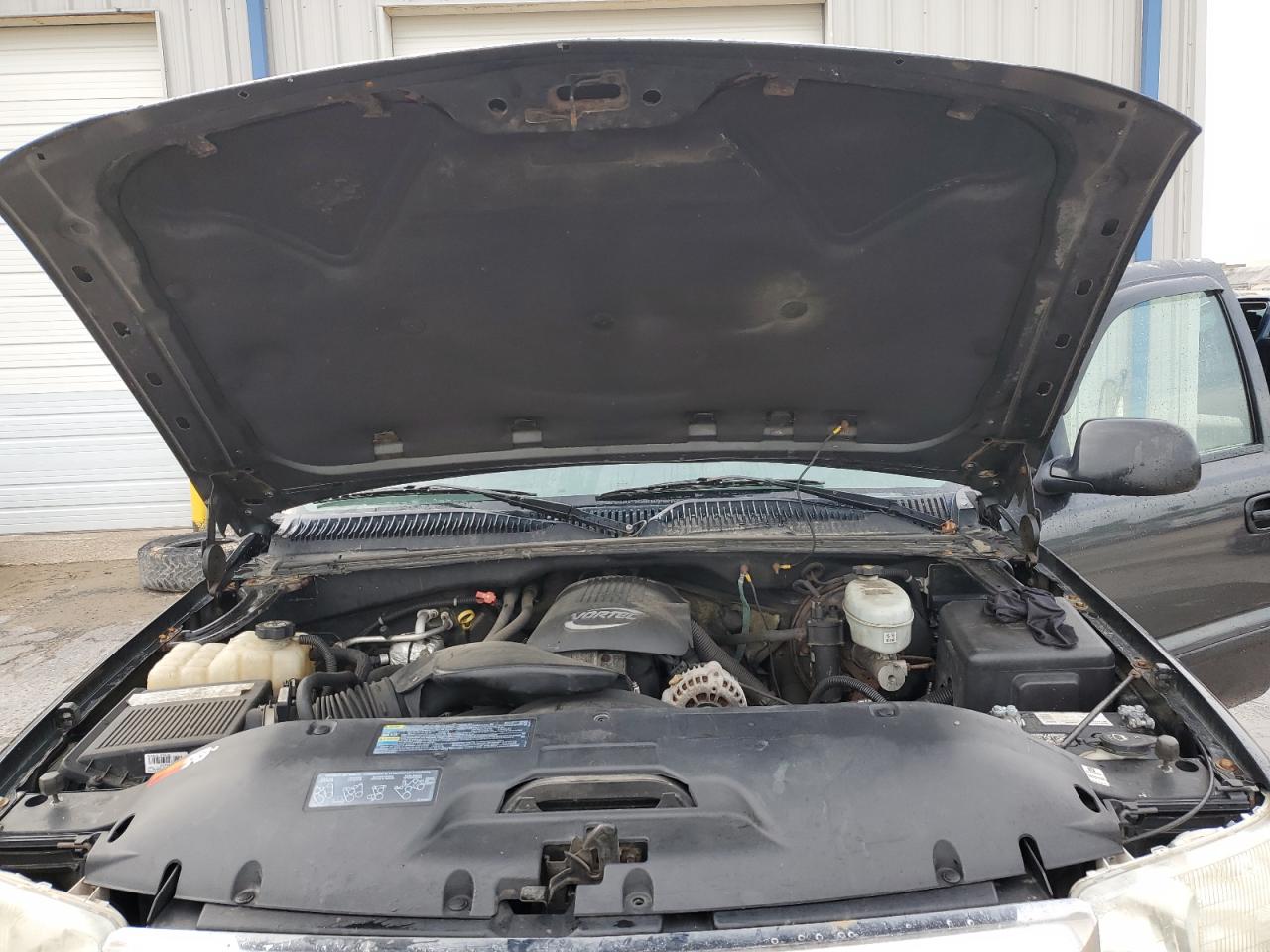 2004 GMC Sierra - Image 11