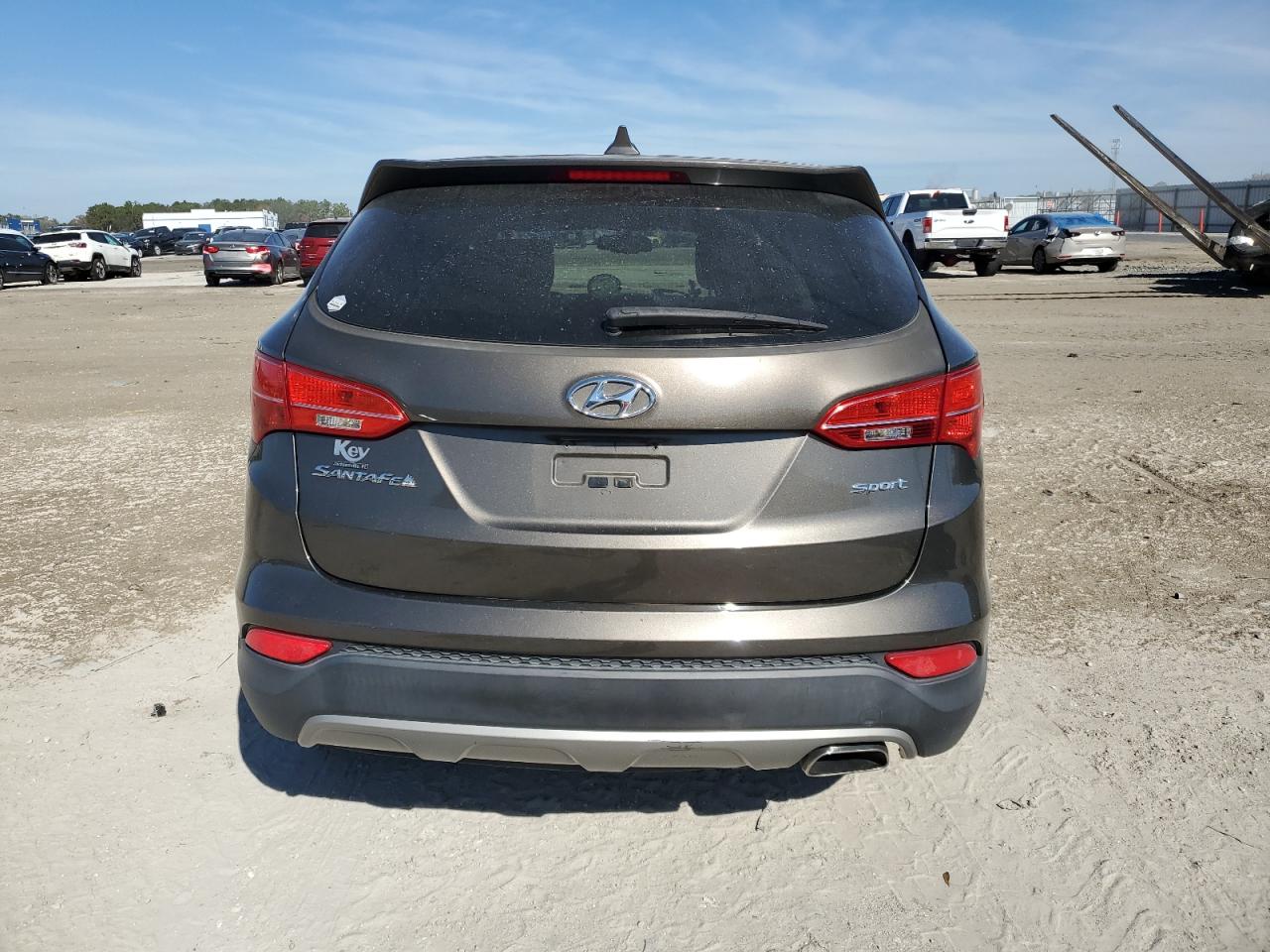 2014 Hyundai Santa Fe - Image 6