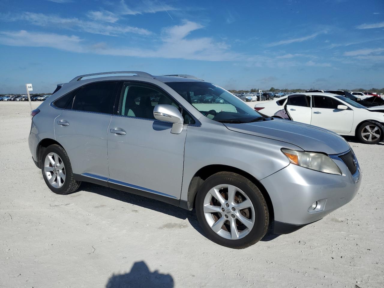 2010 Lexus RX - Image 4