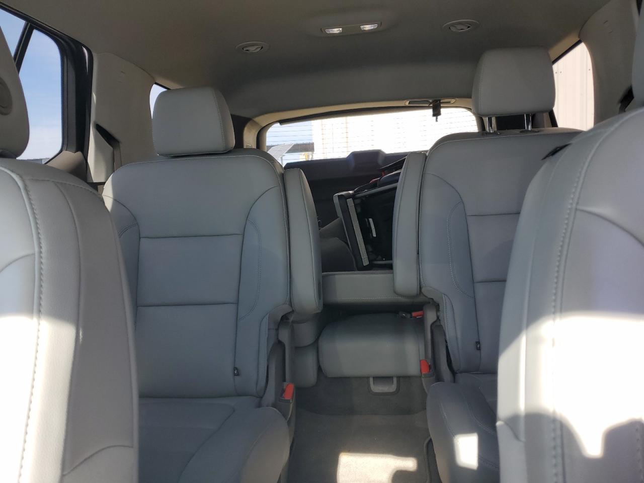 2021 Chevrolet Traverse - Image 10