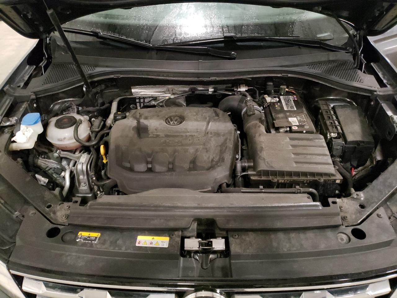 2020 Volkswagen Tiguan - Image 12