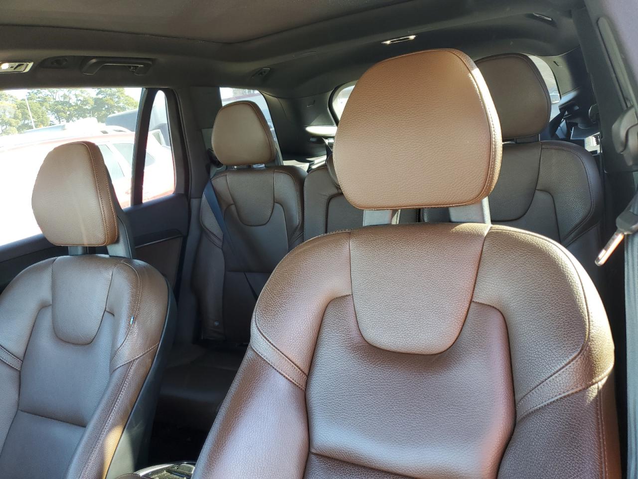 2020 Volvo XC90 - Image 10
