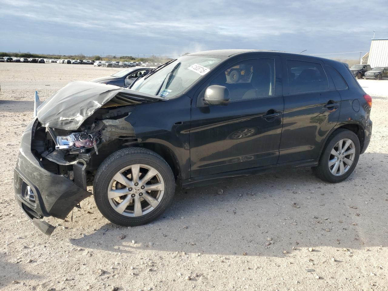 2012 Mitsubishi Outlander - Image 1