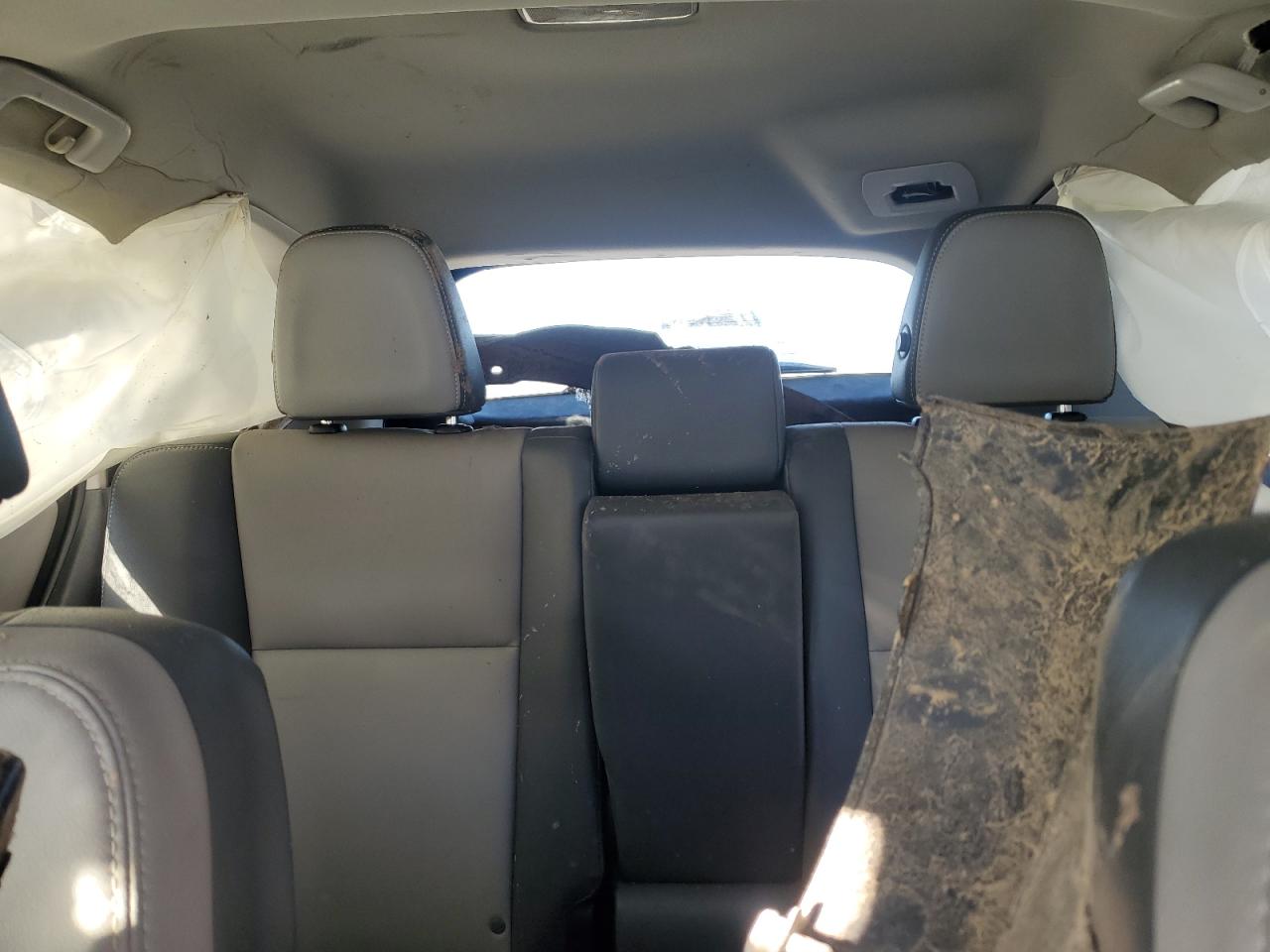 2015 Toyota RAV 4 - Image 10